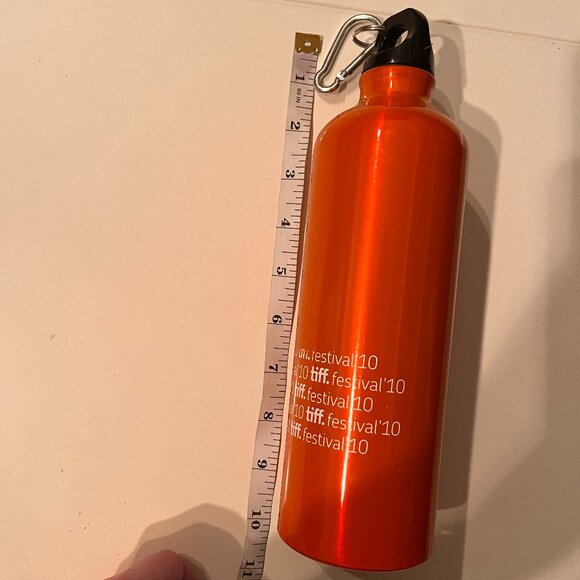 Thermos / Water‎ Bottle (from the 2010 Toronto Film Festival - TIFF) (a/x) - Picture 2 of 8